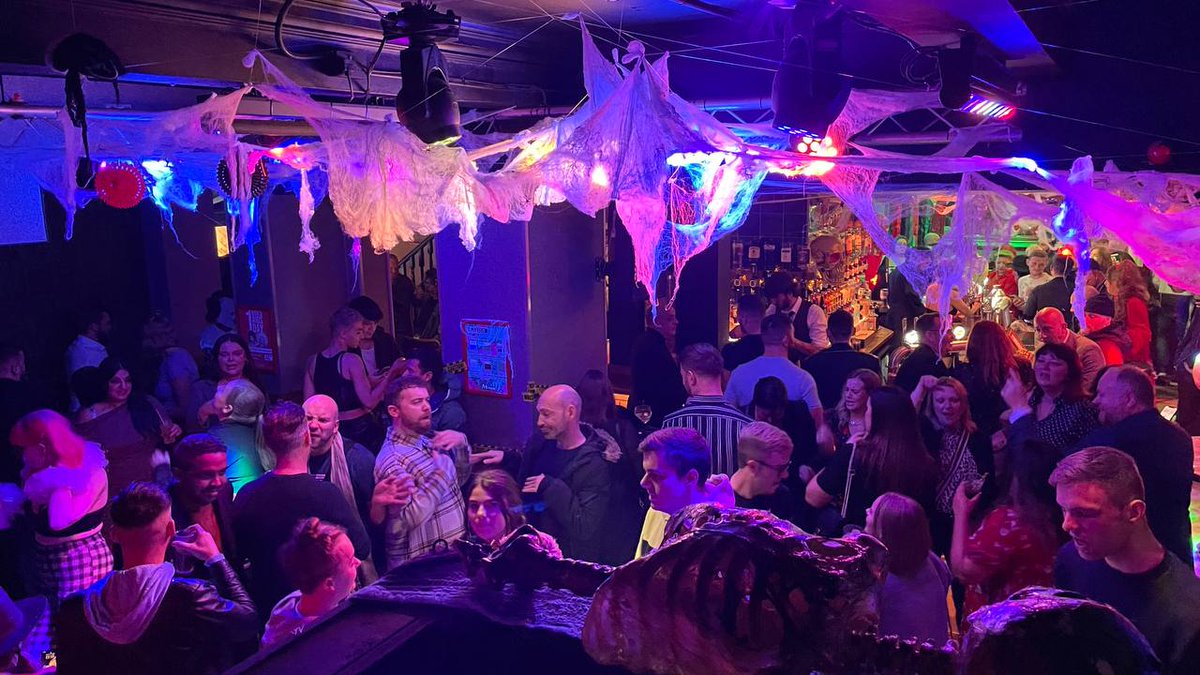 Halloween at Missing Bar is off to a flyer.  Very close to 1-in-1 out already!