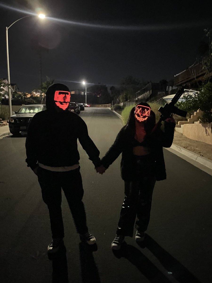 Madelynn_Harper's tweet photo. HALLOWEEN 2022!! v proud of these looks so Twitter gonna enjoy too 👻 https://t.co/k1vHg2hsz7