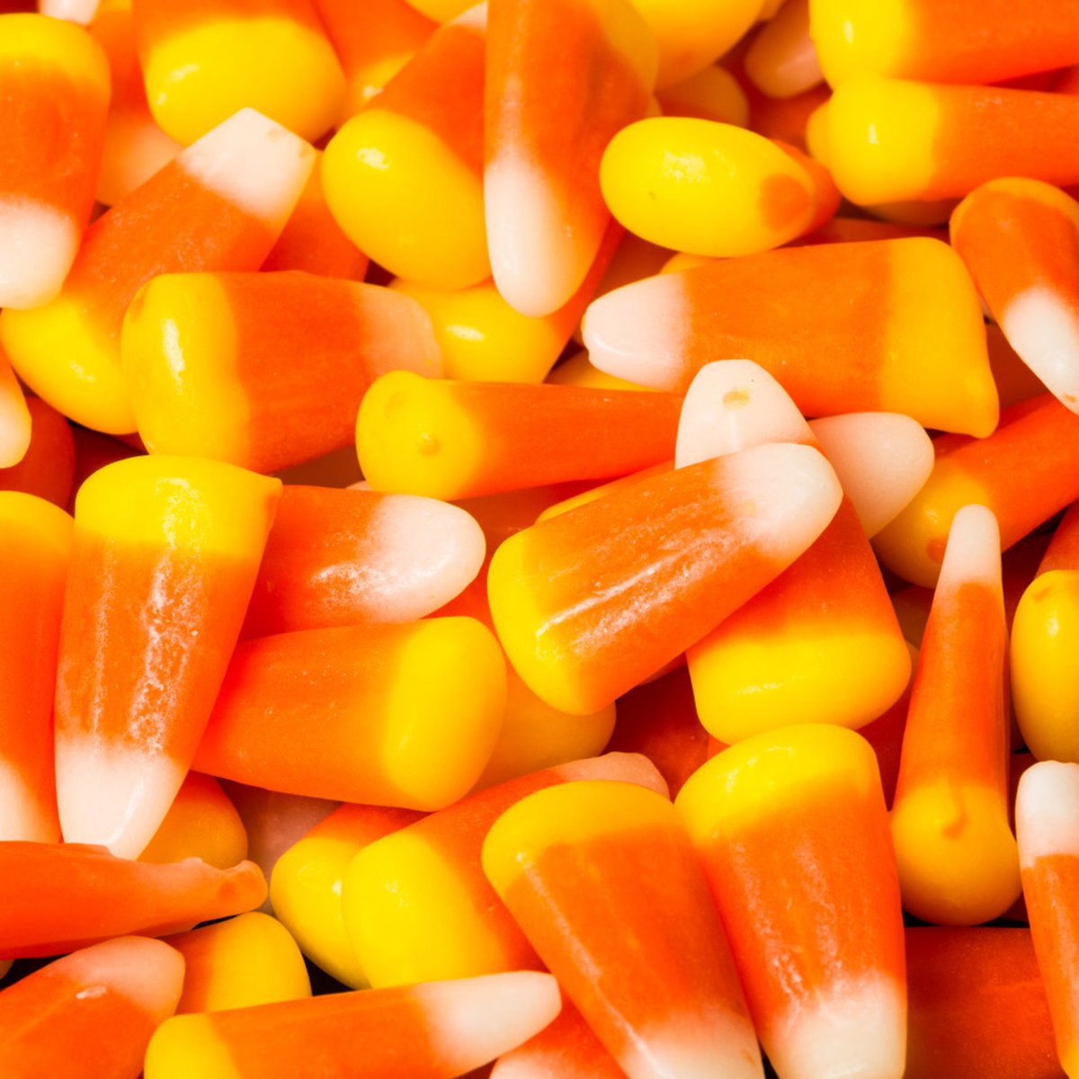 TheFFBallers's tweet photo. Fantasy Football Players as Candy (A Thread) https://t.co/Ut0Uus595i