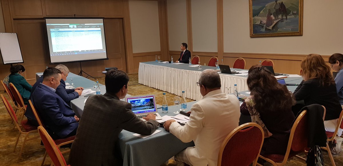 arunbshrestha's tweet photo. Upper Indus Basin Network Regional Strategic Committee meeting in #hybrid mode in Almaty. We are discussing regional science cooperation and #sustainability of #UIBN
@icimod @Ajazaly @chimis @apdimri1 @hinalotia @Neera_S_P @ https://t.co/1MDFYaPPMf