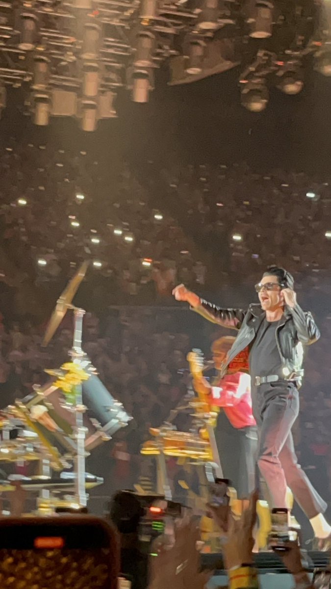 I’MMMMM SKHSKSJDJX