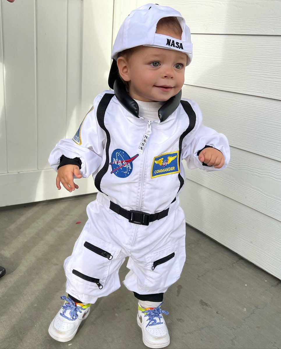 Lacey May tweet media