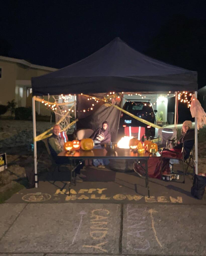 muddylaces's tweet image. Happy Halloween! instagr.am/p/CkZ16QZrh5Y/