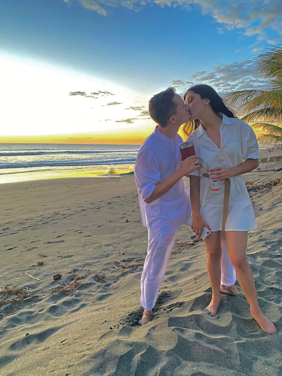 1.10 con esta flaquita 🤍
⁦<a href="/latortuguis/">𓆉 Yoli</a>⁩