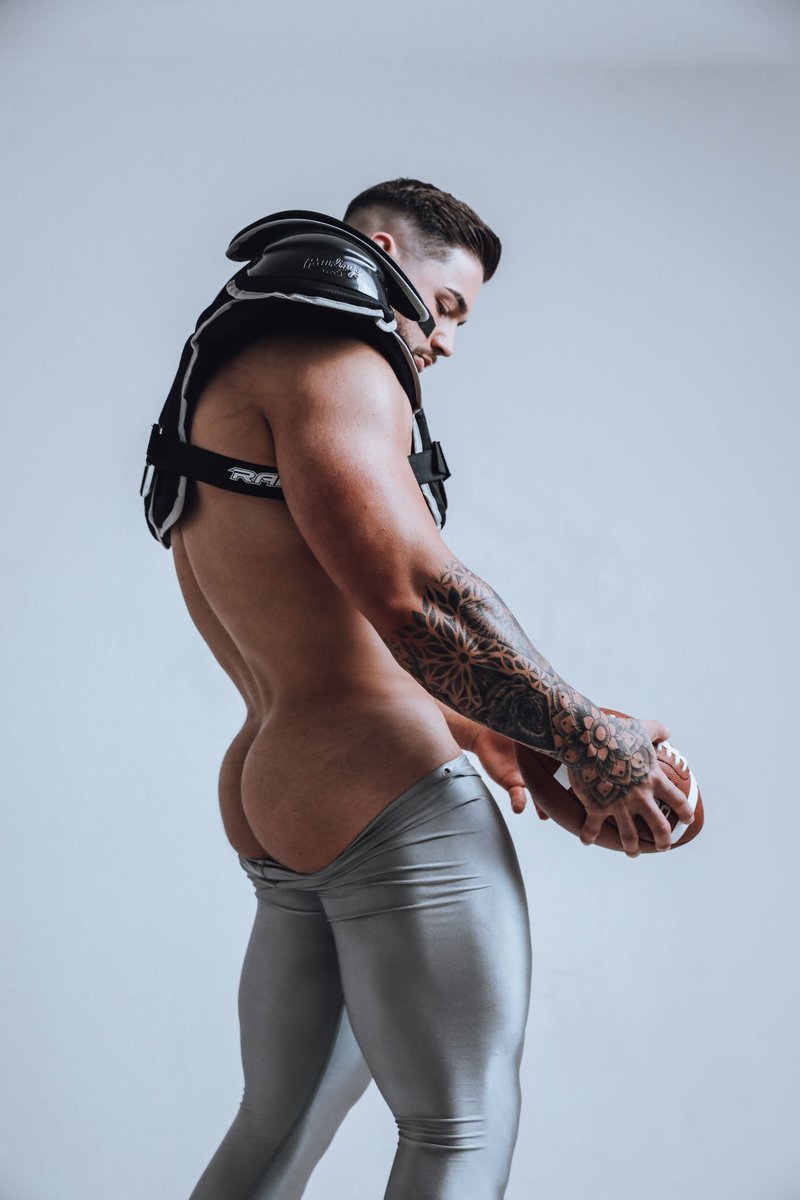 30% off the spicy page. 

Onlyfans.com/clarkkentboy