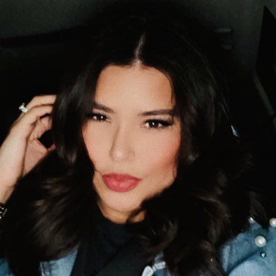 suzmena's tweet photo. #NewProfilePic https://t.co/FOg4B7a05M