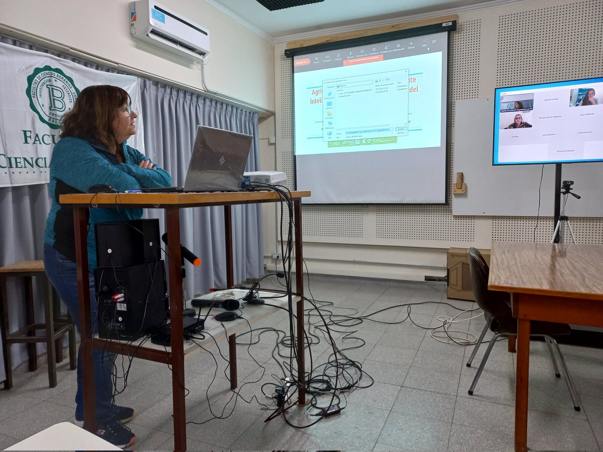 gsebasguelph's tweet photo. Hoy comenzamos nuestro curso de posgrado "Agricultura y Ganaderia Climáticamente Inteligente" con una muy buena participación de investigadores y  profesionales de Argentina, Paraguay y Colombia. https://t.co/kWQ59qQs3v