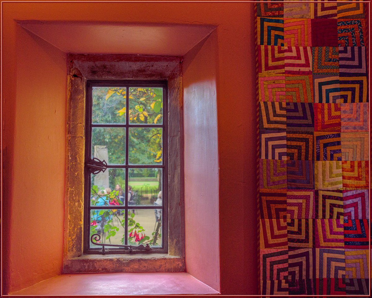 Tuesday 1 November Today’s Daily Picture Theme is #favourite picture from October RT or reply with your own picture Tomorrow’s theme will be Dawn #DailyPictureTheme #favourtie picture from October 'Colour with Kaffe Fassett at Hidecote' National Trust Gloucestershire England