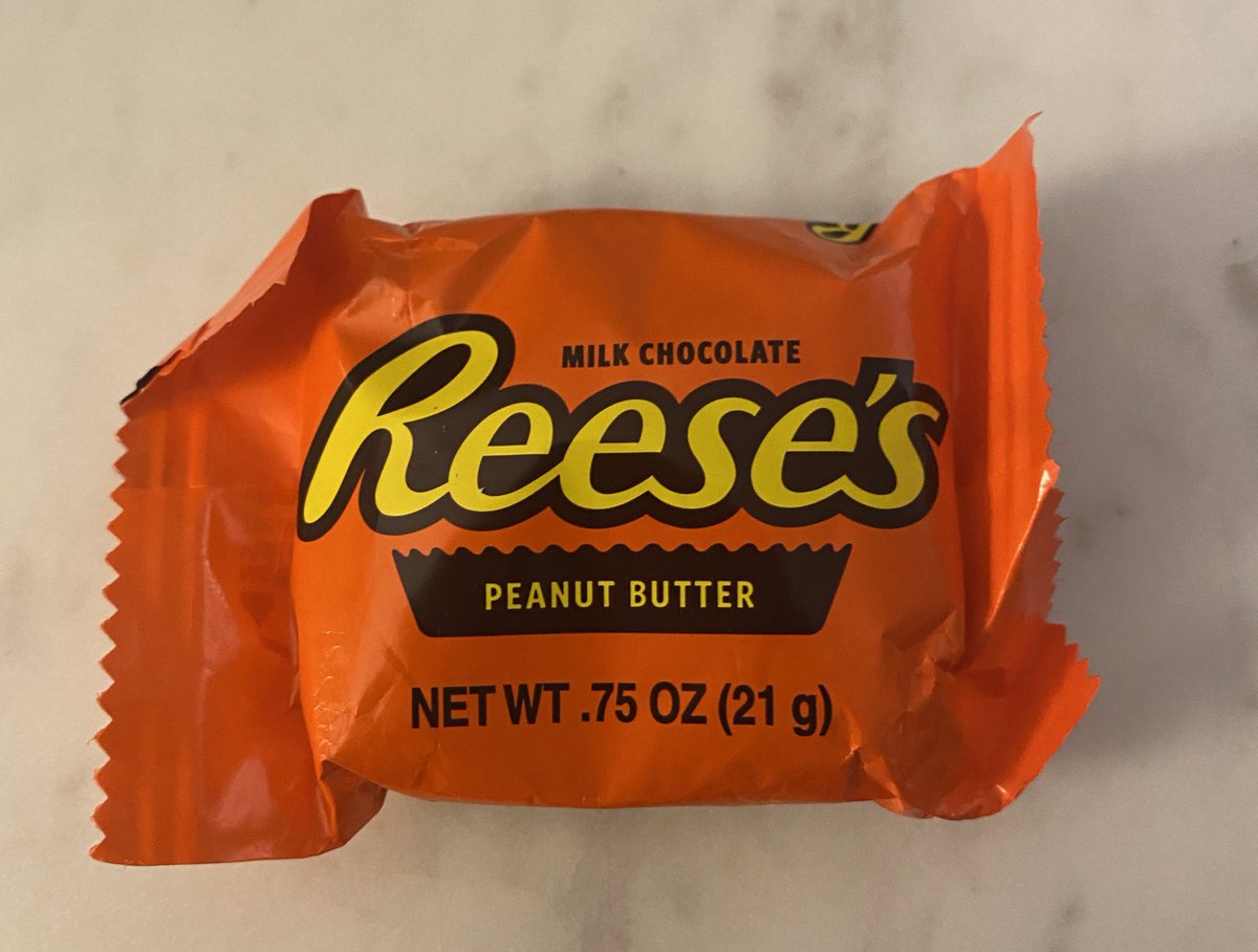 JPFinlayNBCS's tweet image. The Dan Marino of Halloween candy. An absolute all-time great, first ballot Hall of Famer and yet still somehow slightly underrated.