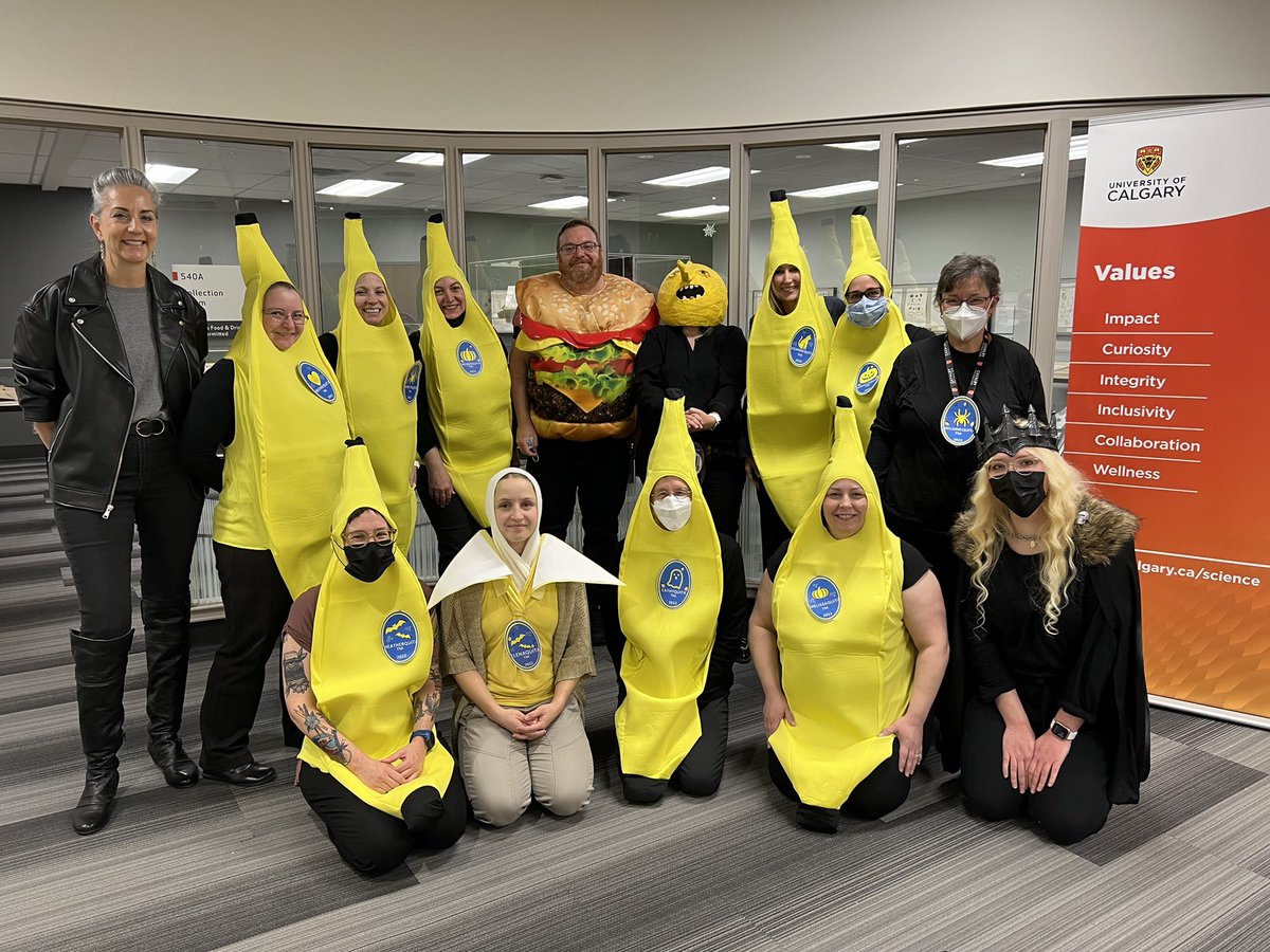 mcryan403's tweet photo. Today was fairly bananas 🍌 @UofC_Science https://t.co/po2gTgqi0G