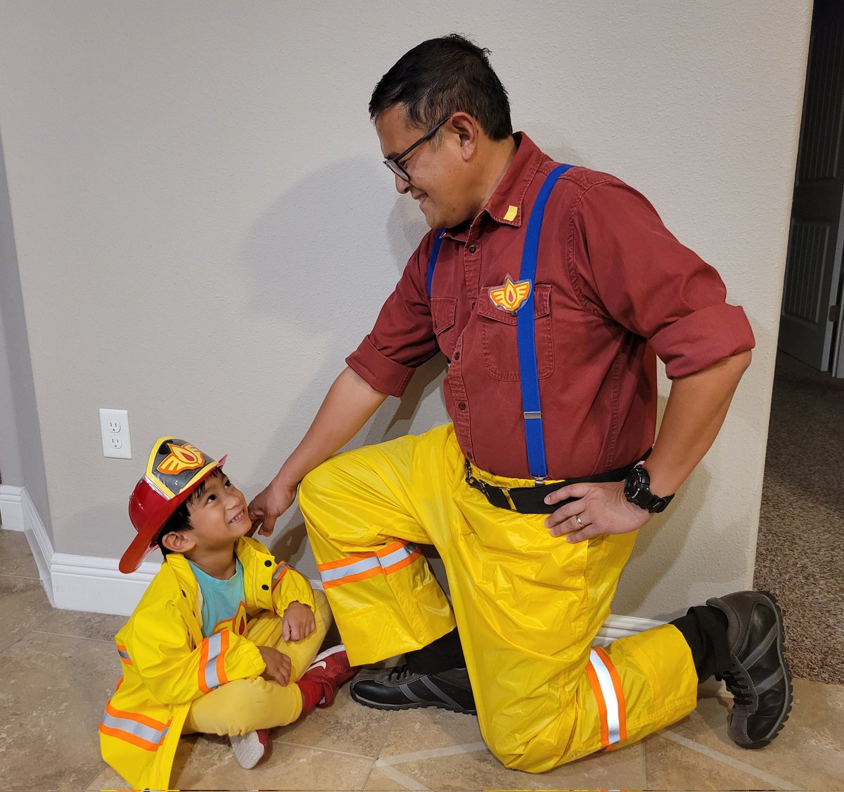 MrGMogol's tweet image. Thanks, @DisneyJunior for creating a show about Filipino-American First Responders. My son already sees me as his hero, but now he knows he can be a hero, too! In his own words, "Papa, Bo is Filipino like me!" Thank for this. #Firebuds #RepresentationMatters