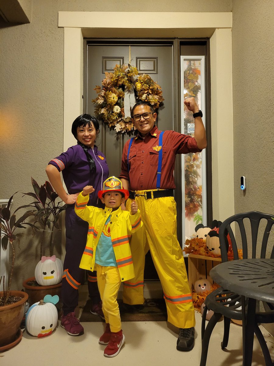MrGMogol's tweet image. Thanks, @DisneyJunior for creating a show about Filipino-American First Responders. My son already sees me as his hero, but now he knows he can be a hero, too! In his own words, "Papa, Bo is Filipino like me!" Thank for this. #Firebuds #RepresentationMatters