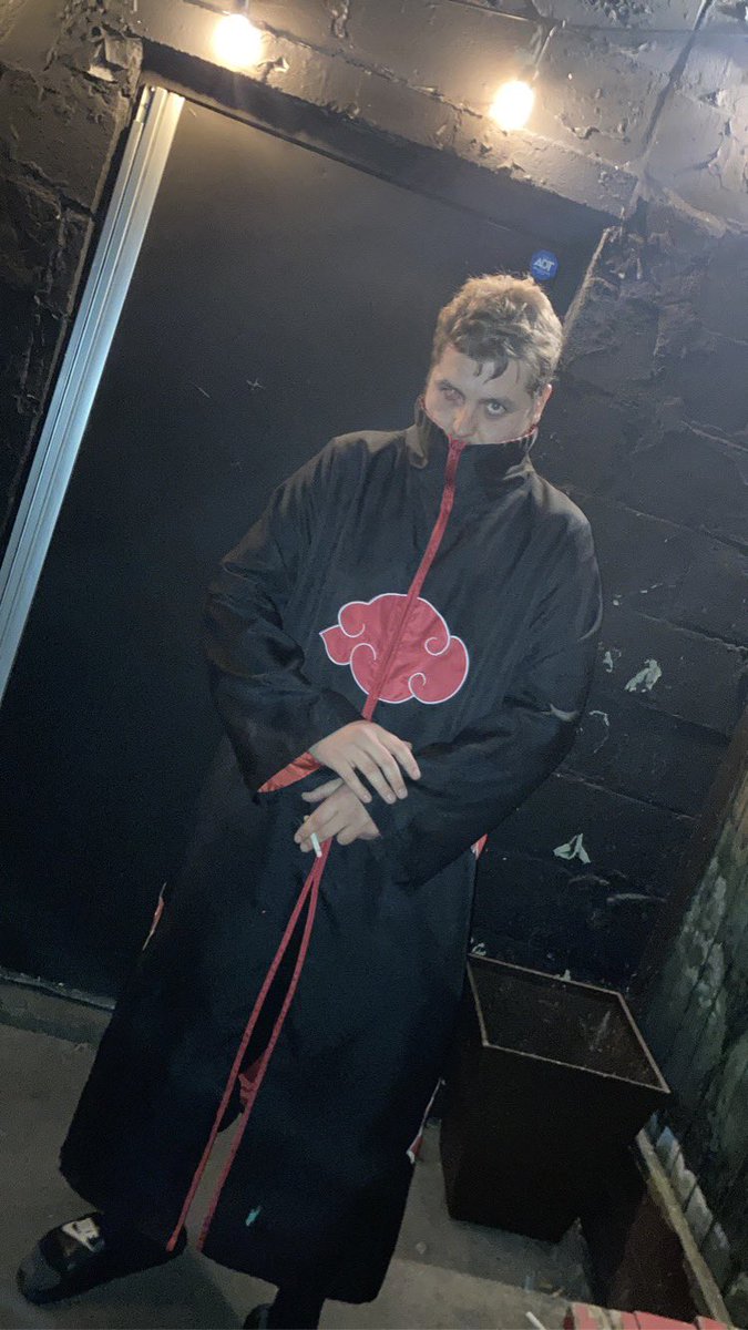 LtYozz's tweet photo. Been a long time since I killed a shinobi.
Happy Halloween! https://t.co/eCbbYtKDFO