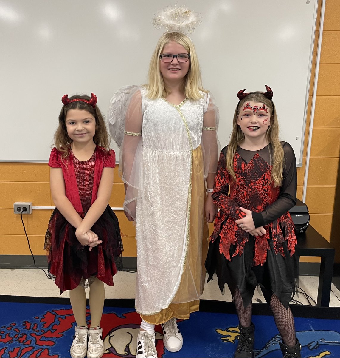 EileenBrett's tweet photo. #wilmotway  #109way An amazing Halloween at Wilmot.  The parade, the parties, the parodies &amp; the sing-along were fun for everyone!  Our staff looked great in their 175th birthday-themed costumes!  Happy Halloween! https://t.co/lunzgnzCig