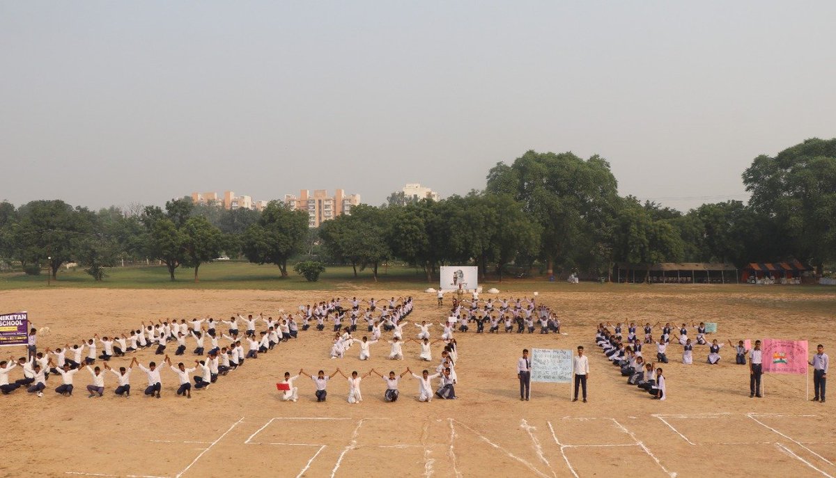 BSF_India's tweet image. #RastriyaEktaDiwas2022
Cycle Rally, Unity Pledge taking ceremony, #UnityChain  and #RunForUnity were conducted by 95 Bn #BSF , Gurugram with active participation of #SeeamPraharis and School children.
#NationalUnityDay