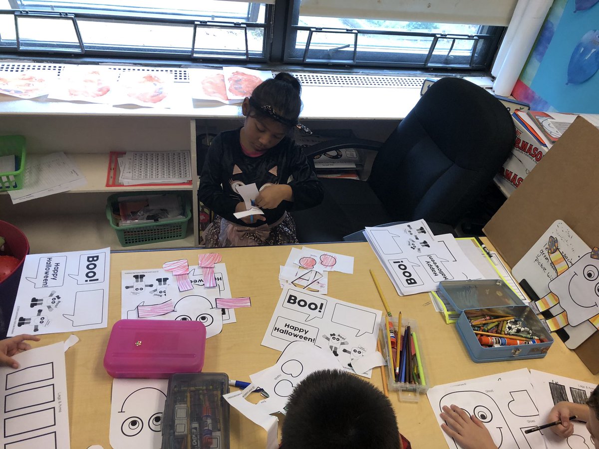 DianaSelber's tweet photo. Happy Halloween from 1st grade! #funallday #centers #stem #candywriting https://t.co/eKyI9Qohoq
