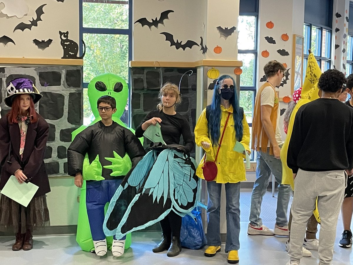 Such a great turn out to our Halloween Costume Event!  Enjoy your Halloween!  👻🎃