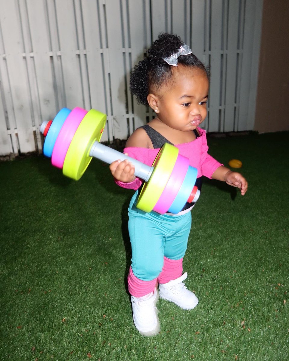 _GlitterAndGlam's tweet photo. Say hello to my little friend 👯‍♀️💕😍 #80sWorkoutGirl #MommysBFF #Halloween2022 🎃 https://t.co/nU3NWhzfot