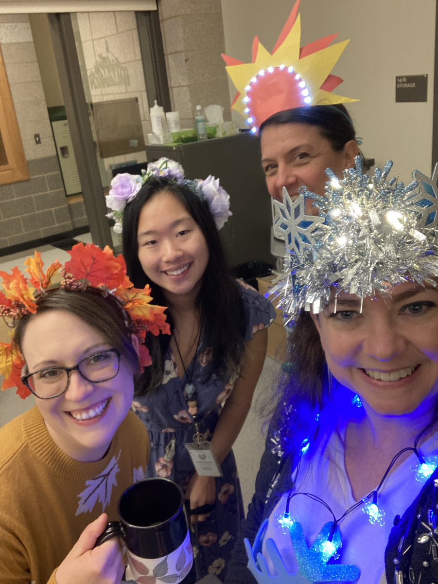 MHS Art Department tweet media