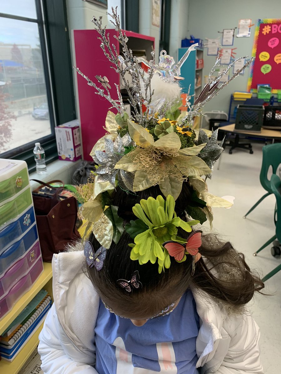 JenScarduzio's tweet photo. Crazy Hair Day at Young Woods @YoungWoodsES  @DrWJReilly https://t.co/Ah0vI1qqT7