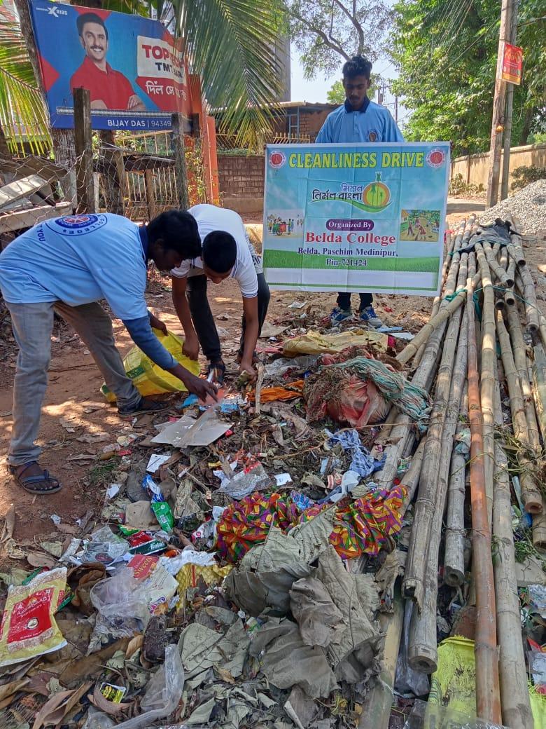 NSSUnit2_Belda's tweet photo. Our dedicated NSS Unit I, II, III volunteers have participated in the  Clean India 2.0 and Swachhata 2022 on 31.10.2022
  @lets_cleanindia @ConnectingNss
@rdnss_kolkata #cleanindia2.0
#Swachhata @SwaachBharat #swacchata @_NSSAwards #cleaning @SwachhBharatGov https://t.co/LdAEJgvppb