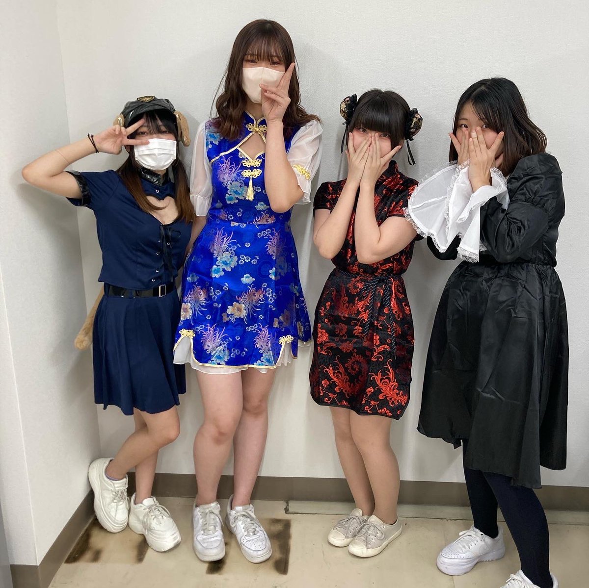 ECHO_pet's tweet photo. Happy Halloween🎃
昨日はハロウィンということで
学院内仮装OKの日でした🧙‍♀���✨

学生から先生
学院犬のノアちゃん🐕‍🦺まで
素敵なコスチュームが勢揃い🐶🐱✨

楽しいハロウィンでした👻◎

#ハロウィン #Halloween #コスプレ #コスプレイヤーさんと繫がりたい #犬好きさんと繋がりたい #HappyHalloween https://t.co/hdRdHSFPdz
