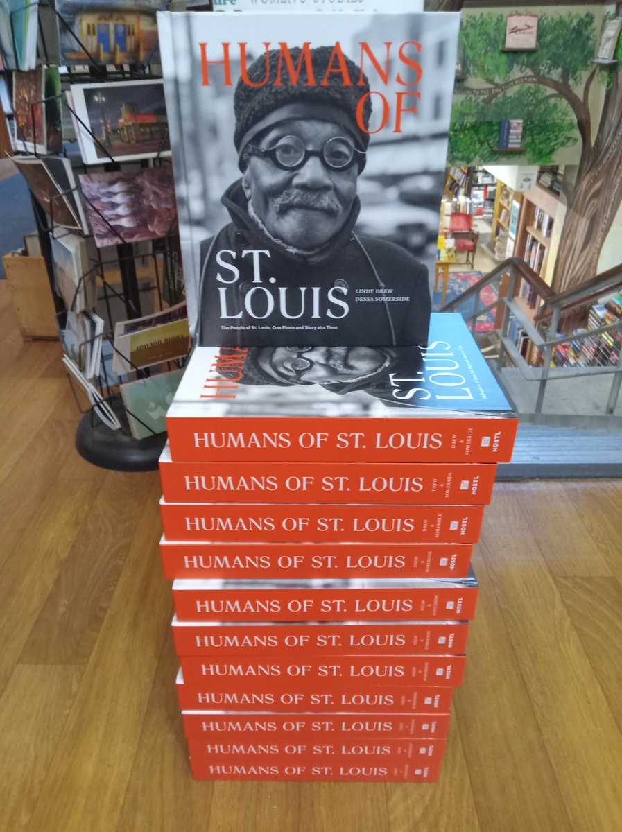 Book House STL tweet media