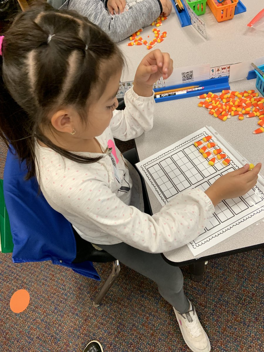 Mrs. Chastain tweet media