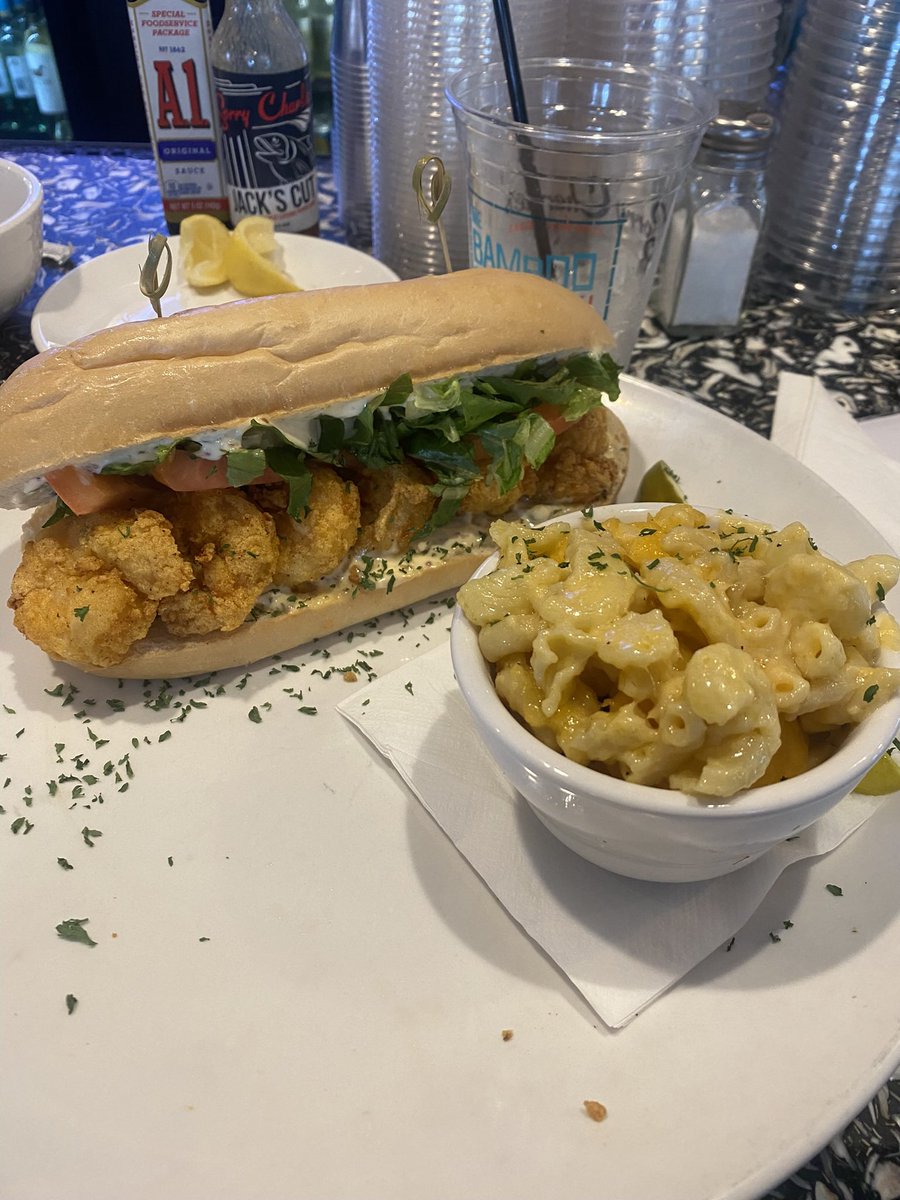 Sorry Charlie’s Oyster bar in #SavannahGA #oysterbarSE