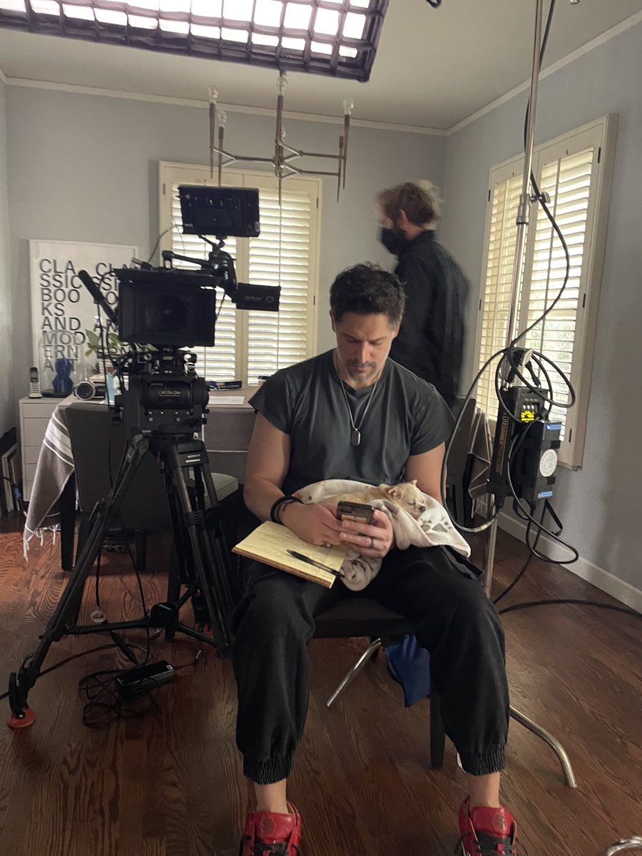 JOE MANGANIELLO tweet media