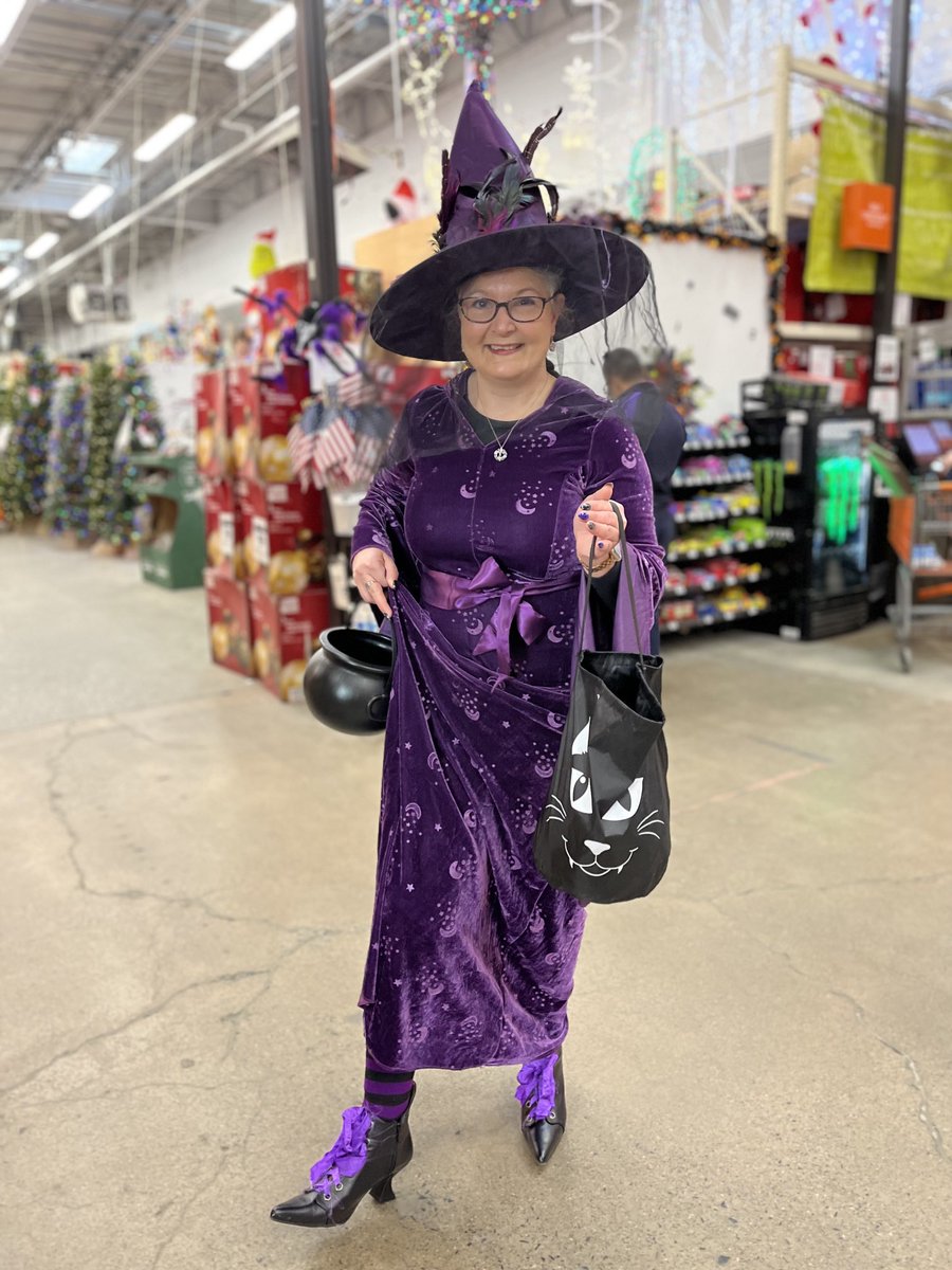 Aimee the sweet witch@Happy Halloween ⁦<a href="/nola_HD0904/">Angelo Cutignola</a>⁩