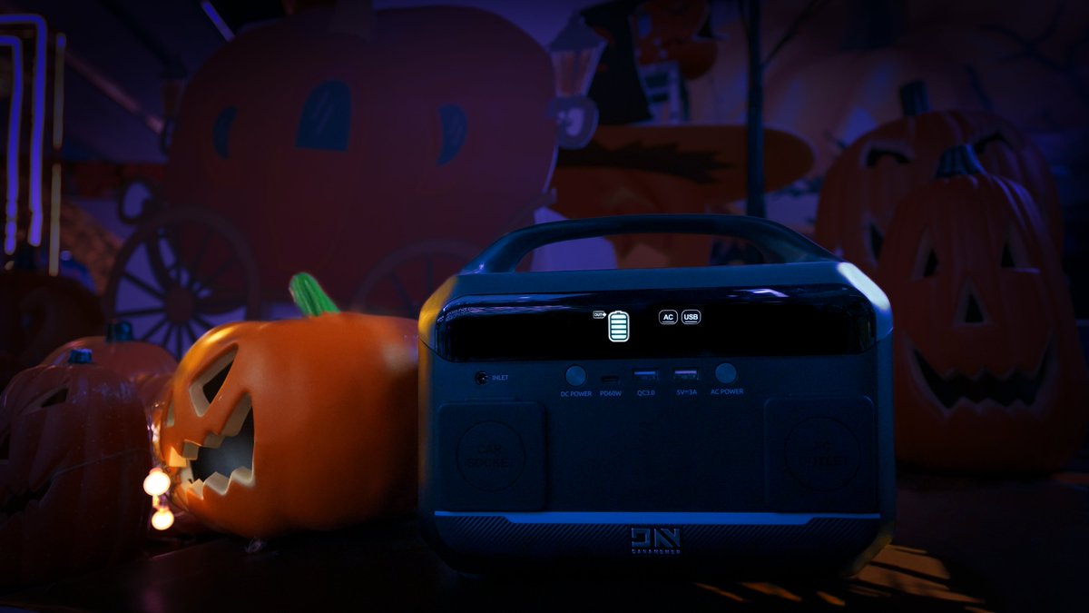 DaranEner's tweet photo. Happy halloween🎃

#daranener #neo300 #poweroutage #power #generators #backuppower #electricity #generator #solarpower #blackout #halloween #trickortreat #spooky https://t.co/lJdJy9Z09l
