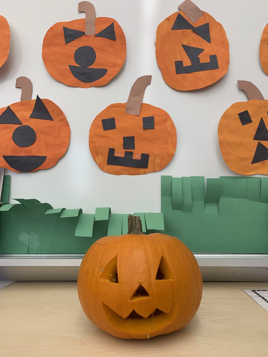 Exploring parts of a pumpkin and carving a jack-o-lantern 🎃 #HalloweenFun ⁦@PS66JKO⁩