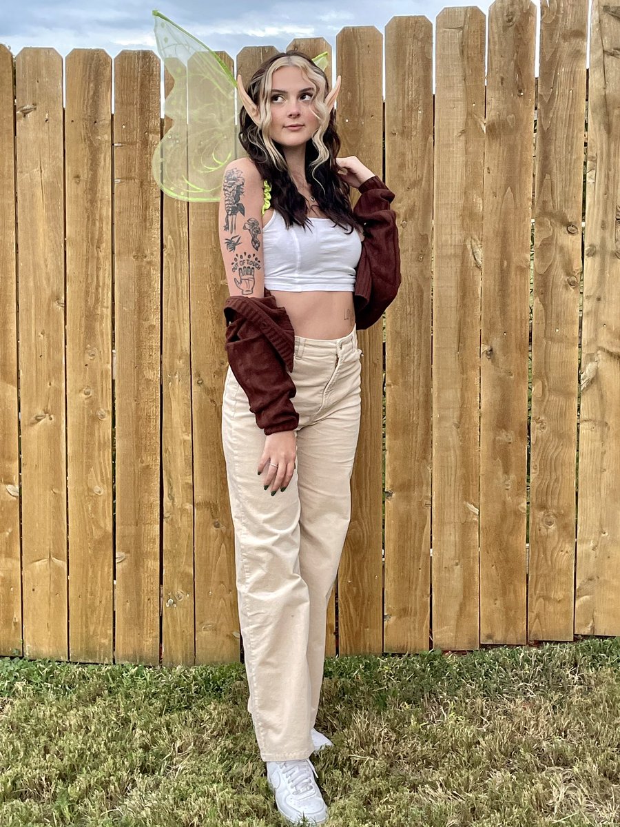 soft_traash's tweet photo. probably the most effort i’ve ever put into a costume and that’s saying a lot 🧚🏻 https://t.co/dzLUu43jbg