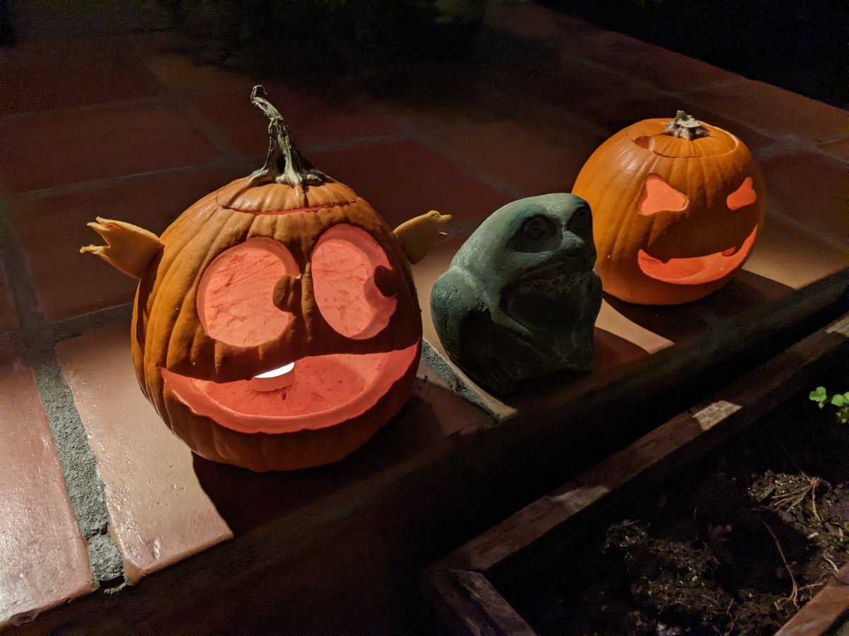 「We also carved a Hop-pumpkin this year!!」|Matt Bralyのイラスト