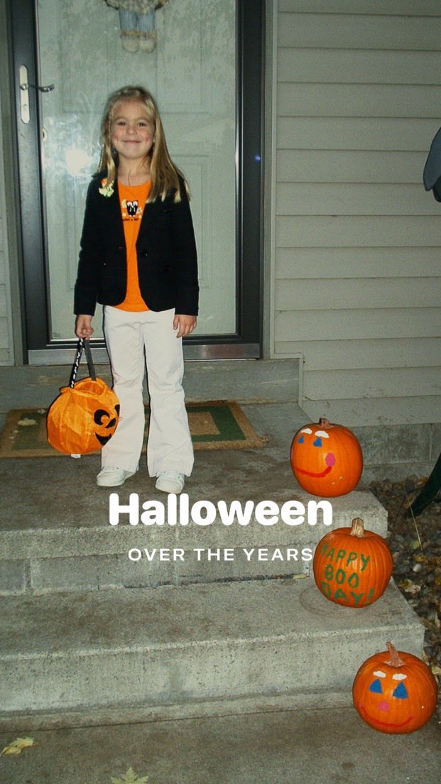 CSU_Williams's tweet photo. 😂😂💚💚🎃🎃 Williams girls Halloween past!!! #wayneamerica https://t.co/RHB3L8Fboe