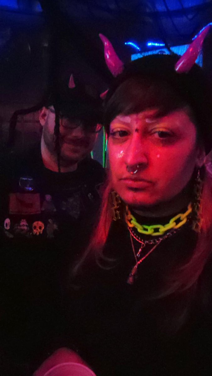 goopbug's tweet image. we tried