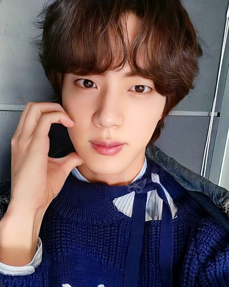 NayGenS's tweet photo. You deserve the world.💜💜💜
#KimSeokjin #TheAstronaut_Jin #BTSJIN #BTSARMY https://t.co/jXrsWmSmh3