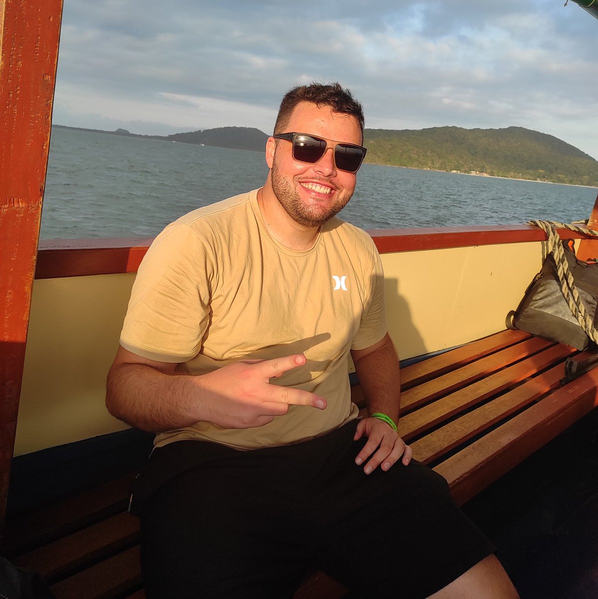 Leokluppell's tweet photo. #NewProfilePic https://t.co/E7rhTpltoE