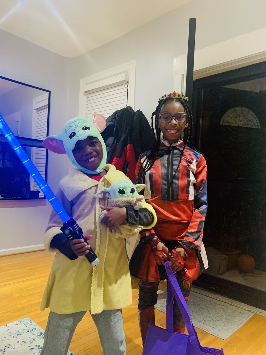 Baby Yoda and the other last costume from Target. 😩💀😬🤣🤷🏾‍♀️ Mostly kidding….They had a blast either way. Rain and all 😍🥰