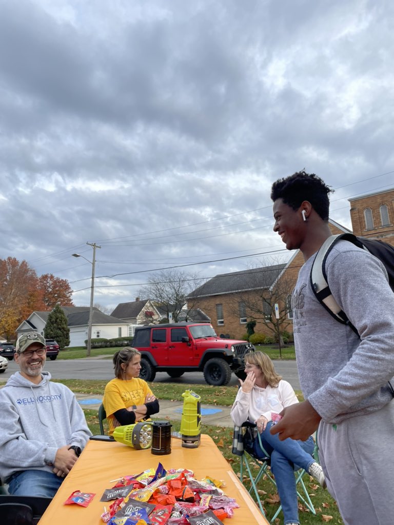 on Twitter "RT MsLoriOtt 🎃Trick or Treat Ellwood