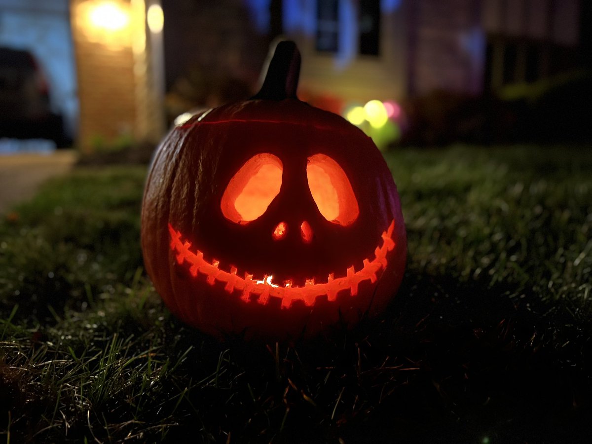 MatthewBester13's tweet photo. Happy Halloween, all! https://t.co/31M1yBc80n