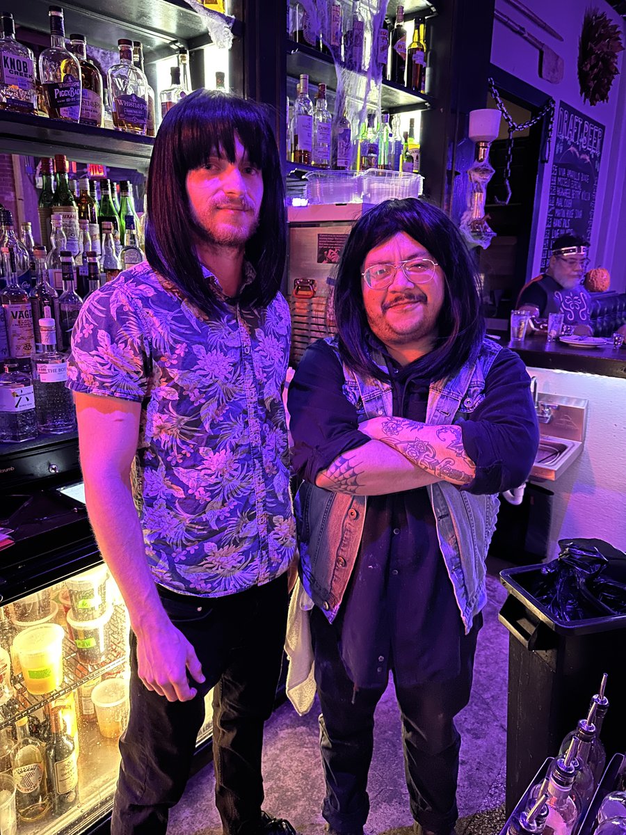 PuroPincheSA's tweet photo. The bartenders at @saBarbaro are @Khruangbin 😭 😍 and they’re playing their music all night + #Halloween cocktails 🎸 🎶 https://t.co/85x3e0FO4V