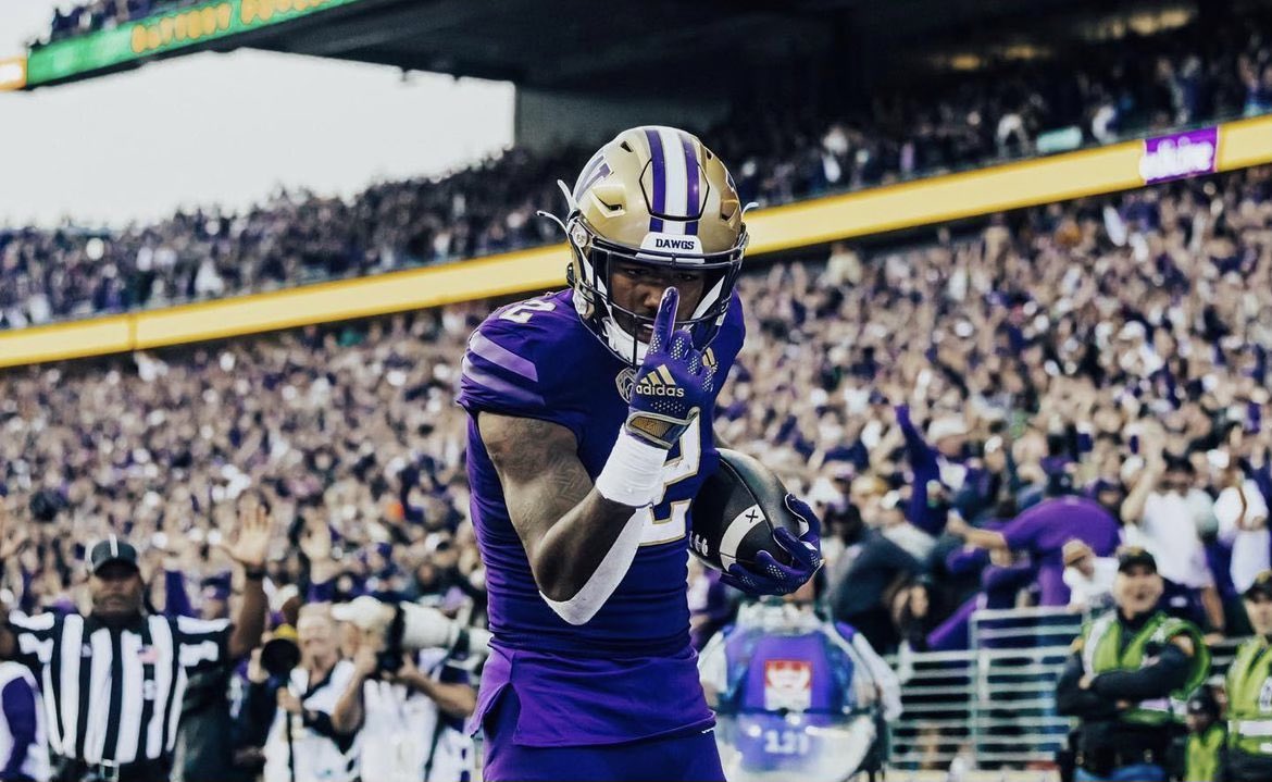 LukeLuchini's tweet photo. After a great talk with @CoachShephard i’d like to announce i’ve received a preferred walk on to The University of Washington! #PurpleReign #GoHuskies @jerretmcelwain @UW_Football @RAREAcademyID @GoodEatzSWR @BanksBoy89 @CrinerScott @gorockyfootball @boisesportstalk @chrisculig https://t.co/7XbctiYn1a