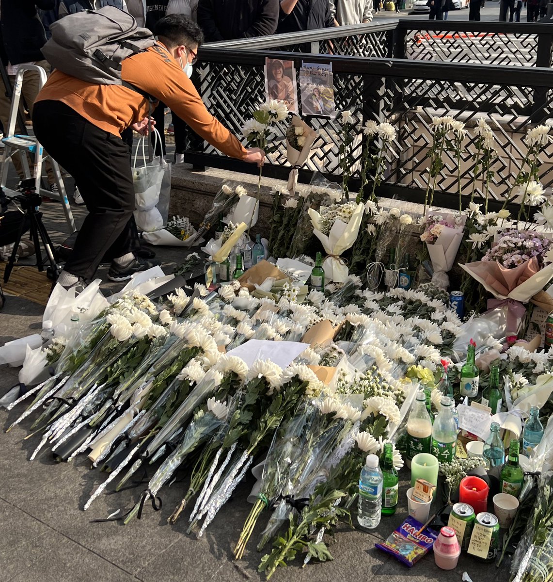 KasulisK's tweet photo. I could feel the mix of anger and sadness in a note I saw at a memorial in Itaewon yesterday. It said, “I hope you go to heaven. In the next life, don’t be born in a country like this.” https://t.co/PR2GE8r9Si