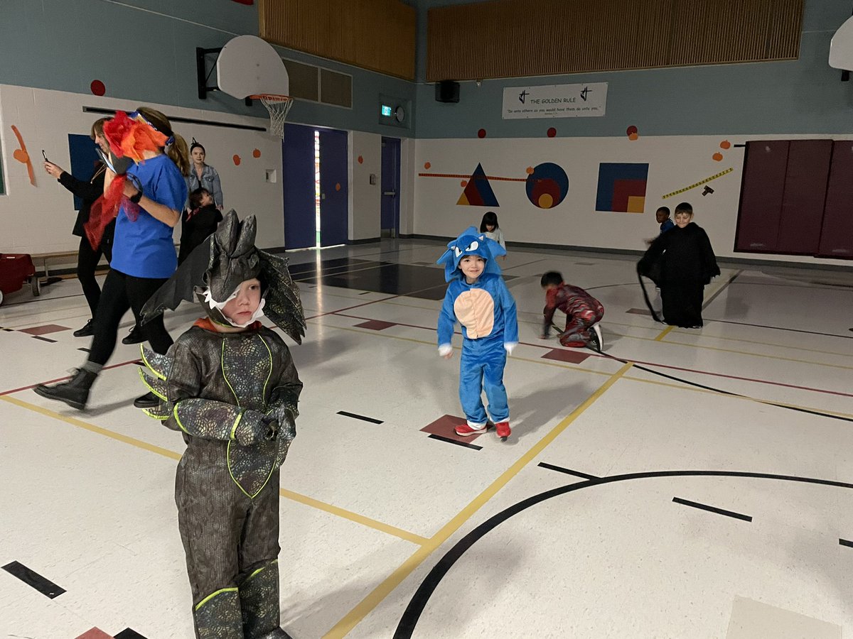 KindertownJS2's tweet photo. Halloween fun!! https://t.co/dWqJ5HeB7c