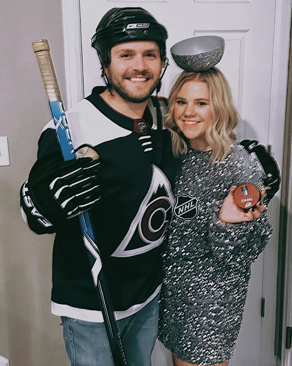 baileybee4's tweet photo. we ♥️ you, @Avalanche https://t.co/dESjqTNM5X
