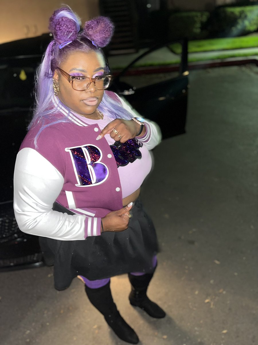 Kwen_Shay's tweet photo. Trick or treat 👻 #Bratz 💜💜 https://t.co/Rc9VCsF7UQ