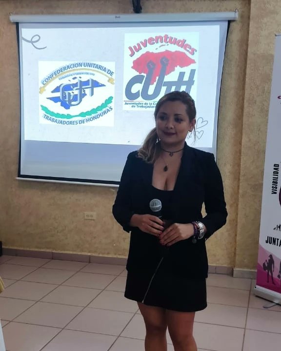 JuventudesCUTH's tweet photo. La compañera Zenia Díaz, sec. #JCUTH, facilitó taller sobre Violencia Laboral a representantes de la Secretaría de la mujer de los Capítulos de #COLPEDAGOGOGSH. 
#CUTH #JCUTH
#RedContraVA
#COLPEDAGOGOSH https://t.co/EvbHy3F4up