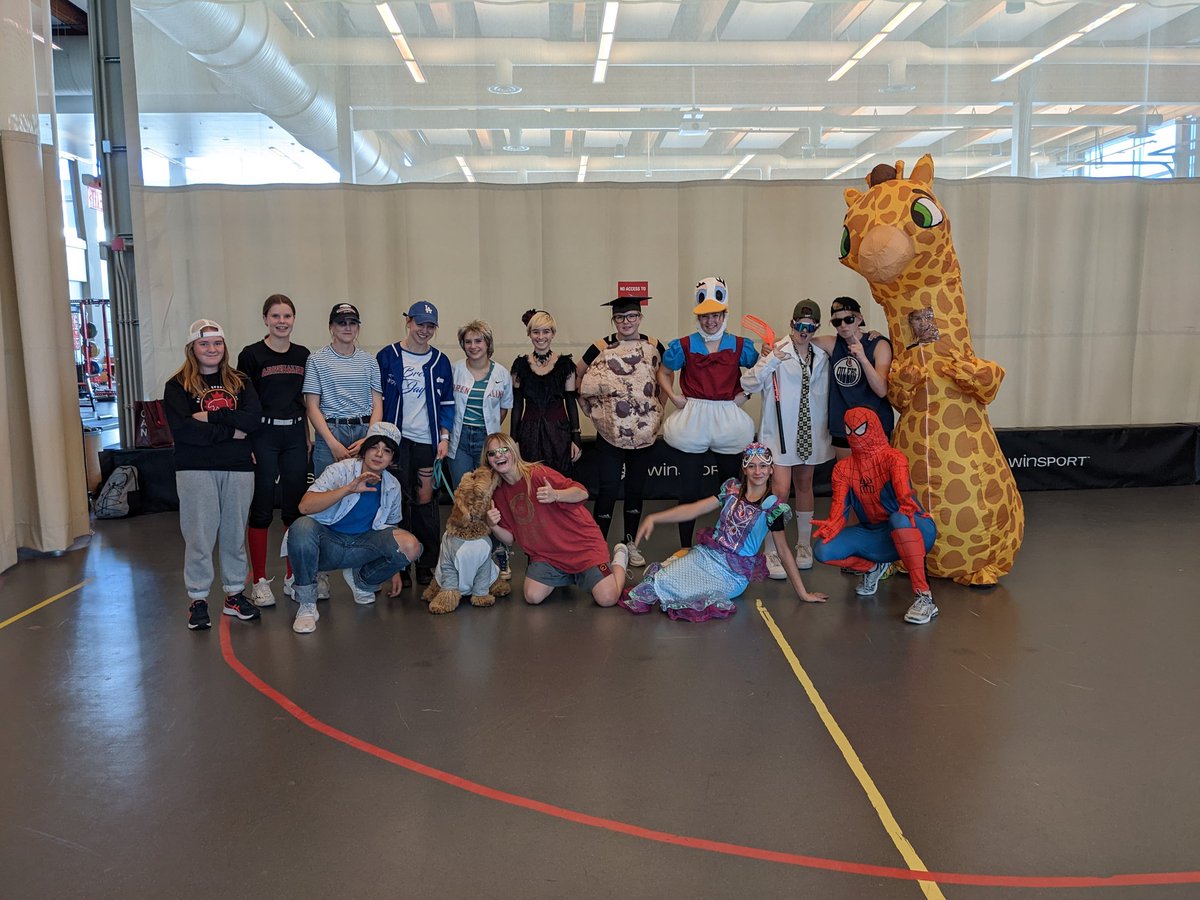softball_nsa's tweet photo. HAPPY HALLOWEEN!!! https://t.co/v94anp5Iwg
